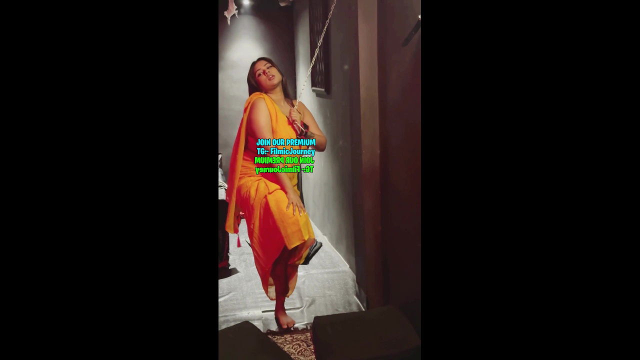 Bong BBW Oasi Das Orange Saree Strip