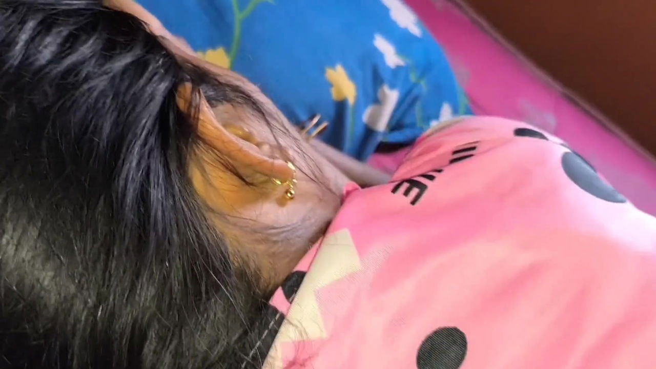 Indian desi village bhabhi sex – slowly slowly inside my big cook bhabhi young pussy – village girl pussy fucking desi hot xxx