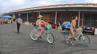 Photos of straight army men jerking off gay Public gay sex_fcaccbb0