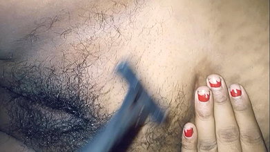 Desi Bhabhi Pusssy Hair Cutting Vidoe