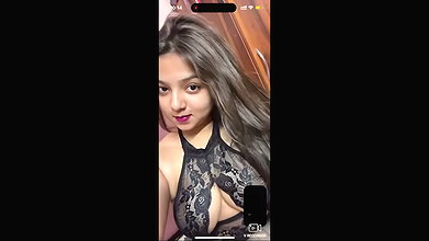 Sexy Chubby Milf Showing Teasing On Paid Vc 2