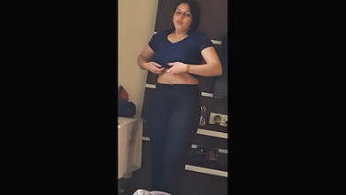 Busty Desi Milf Blowing And Pussy Sex Mms Leaked