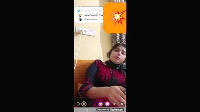 Viral Sex: Adorable Bengali Girl Impresses on Chamet with Her Desi Charm