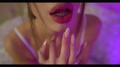 Beautiful hot Mumbai girl pleasuring herself in a sex video