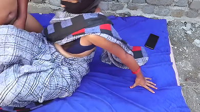 Indian Sex MMS: 18 Year Old Deshi Girl Fucks Hard