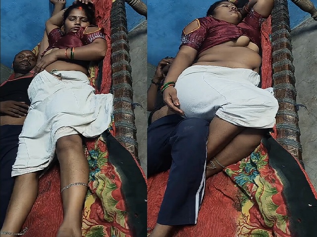 Wife Blouse Opens Revealing Pussy While Sleeping Indian Sex MMS